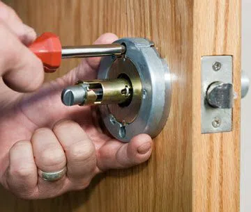 City Locksmith Store South Saint Paul, MN 651-401-0559 - 13-New-Locks-Installation